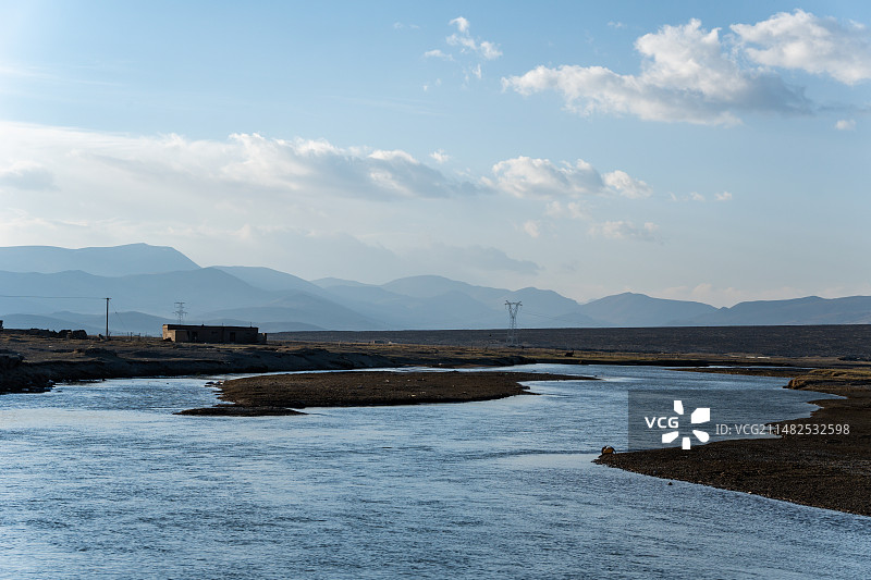 仲巴县帕隆藏布江风景图片素材