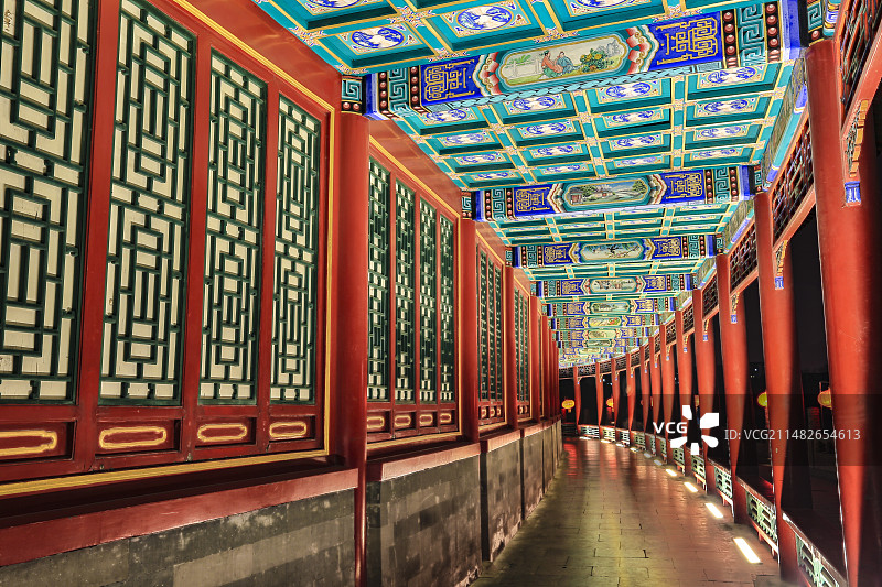 北京北海公园长廊夜景图片素材