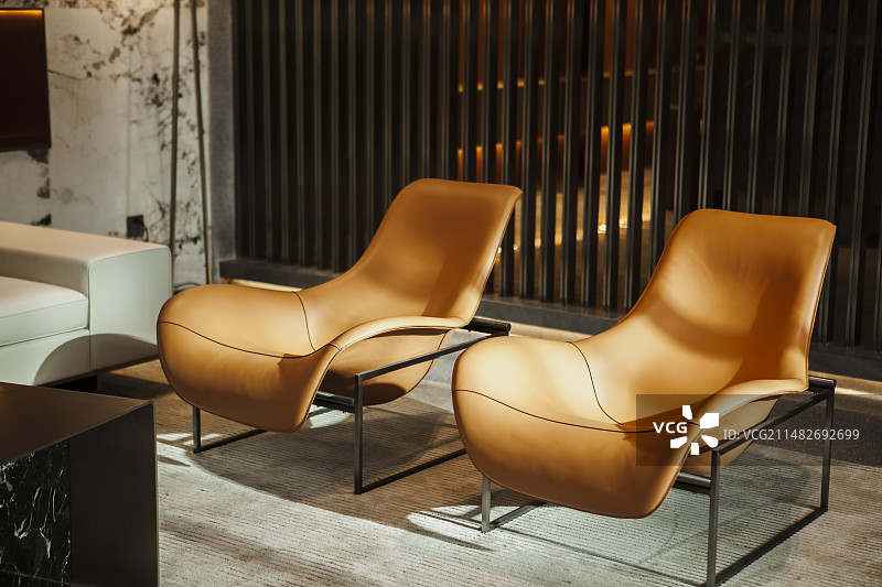 沙发，单人沙发，皮艺沙发，棕色沙发，高端沙发，商务，会所，会客厅，接待区，活动区，展示区，会客区图片素材