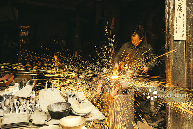 打铁图片素材