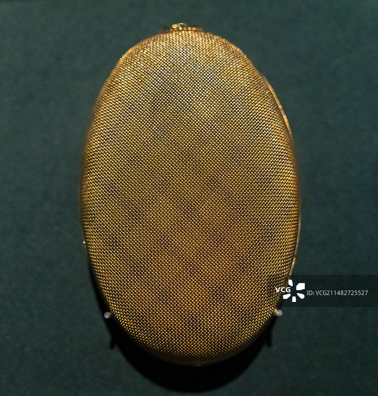 成都博物馆风华万象珍宝展香港两依藏博物馆藏竹篮型粉盒图片素材