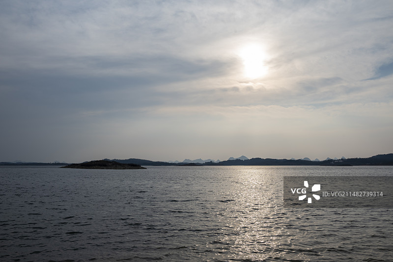 红枫湖日落 清镇 安顺图片素材