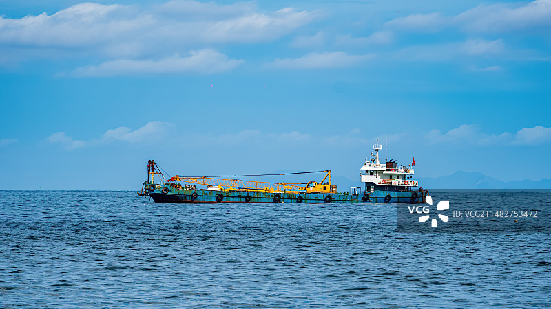 山东省烟台市牟平区海上渔船自然风光图片素材