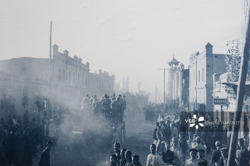 人民解放军进驻哈密图片，新疆博物馆藏图片素材