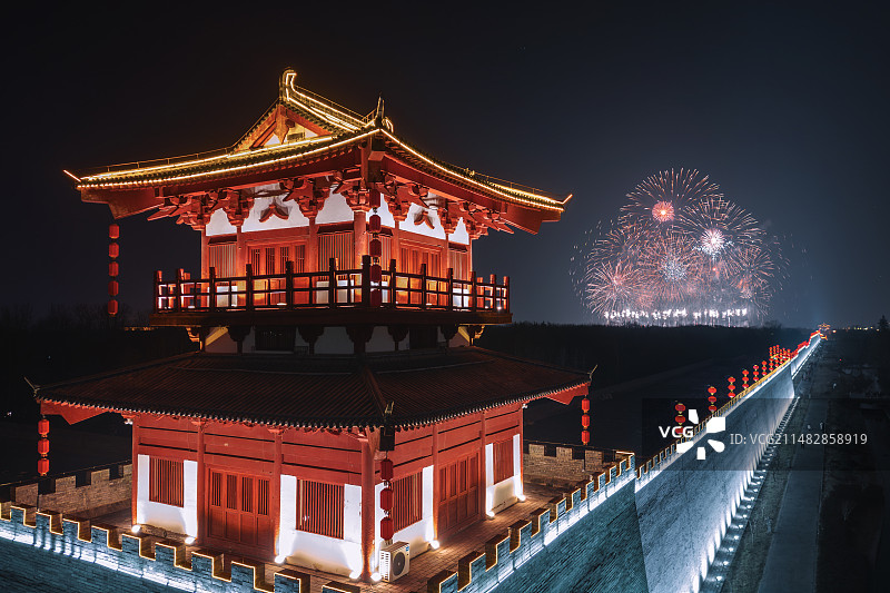 洛阳正月十五烟花表演角楼图片素材