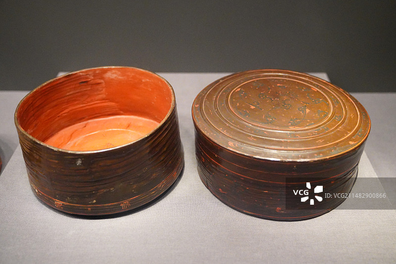 长沙市 湖南博物院 马王堆遗址  利豨墓 云纹漆食奁图片素材