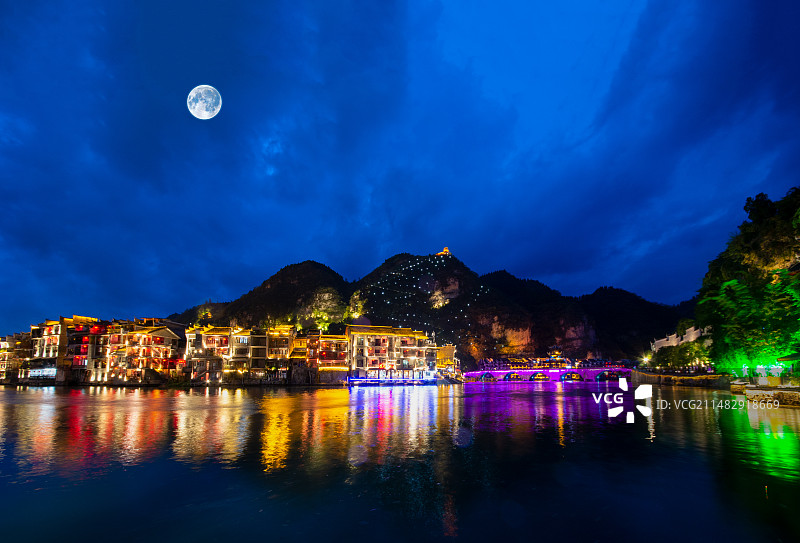 镇远古镇夜景图片素材