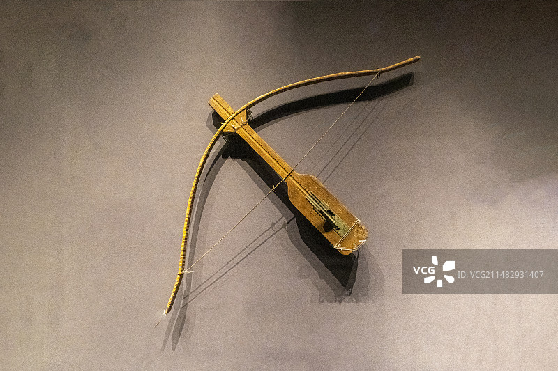 陕西历史博物馆“陕西古代文明展”：弩机（秦，西安市临潼区秦始皇陵陪葬坑出土）图片素材