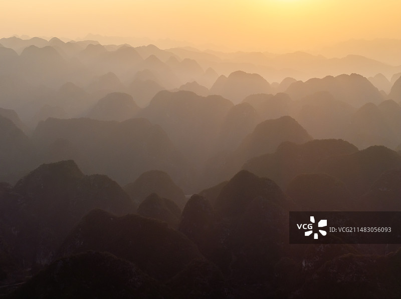 贵州兴义万峰林日出风景风光图片素材