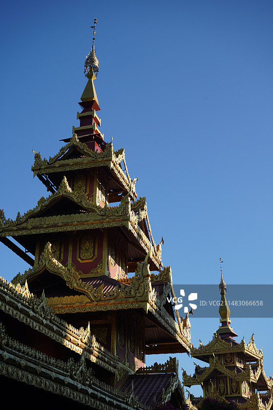 芒市勐焕大金塔图片素材