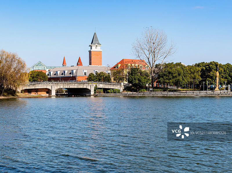 上海宝山美兰湖欧洲风情小镇图片素材