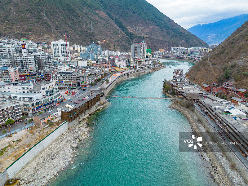 四川甘孜州泸定县泸定桥航拍图片素材