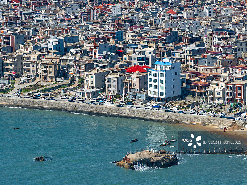 航拍泉州惠安县崇武镇渔港大岞村与惠女风情园景色景色图片素材