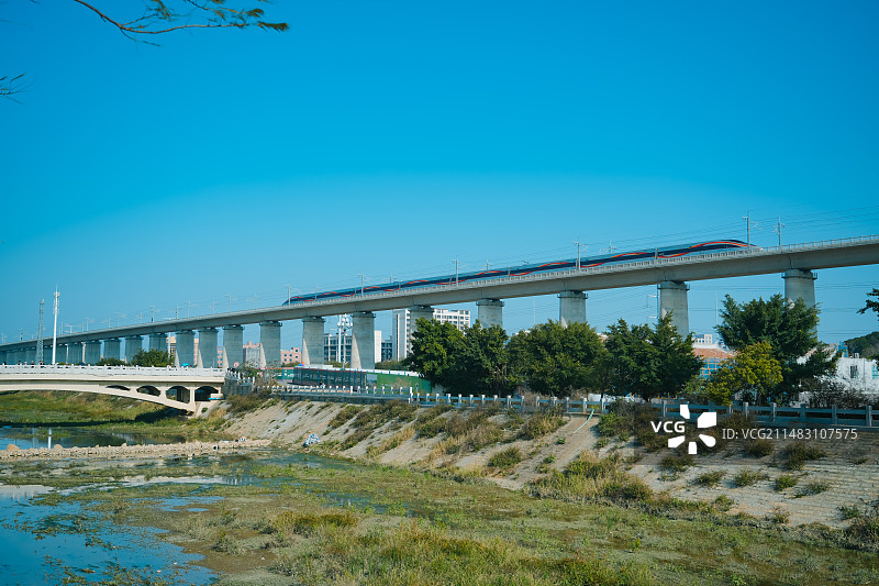 高铁高架桥 铁路线  福厦高铁晋江段图片素材