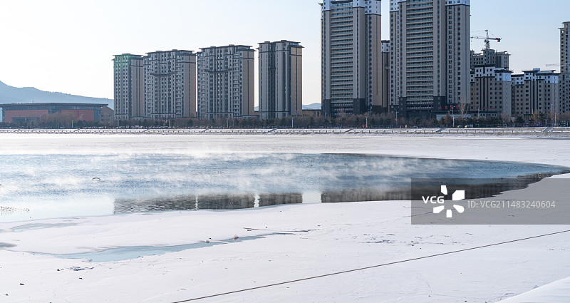 冬天氛围 东北小县城 悠闲  夕阳  辽宁大凌河畔  喀左县图片素材