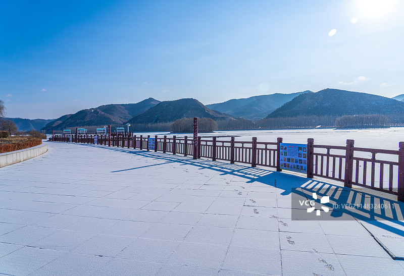 冬天氛围 东北小县城 悠闲  夕阳  辽宁大凌河畔  喀左县图片素材