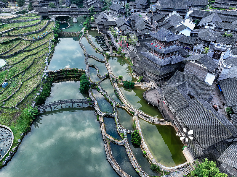 俯瞰贵州乌江寨古建筑群风光图片素材