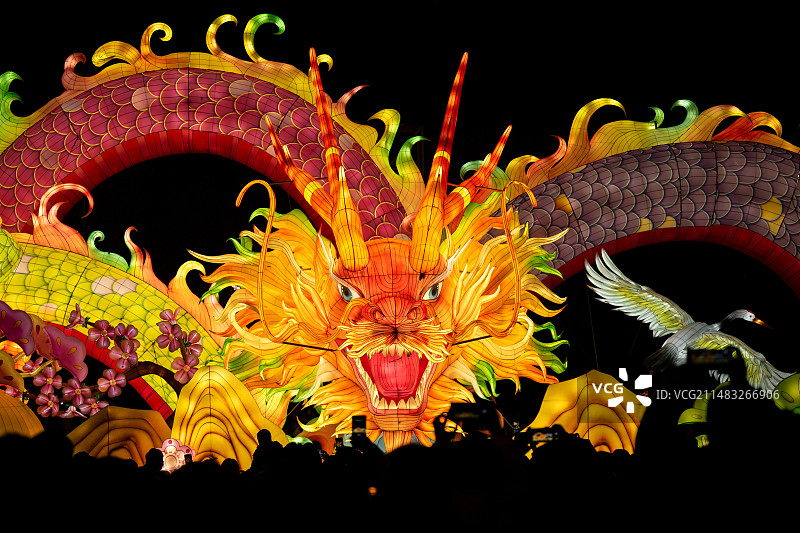 武汉园博园灯会打铁花图片素材