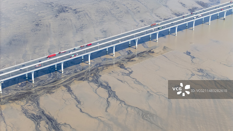 嘉绍大桥航拍钱塘江潮汐树航拍视角图片素材