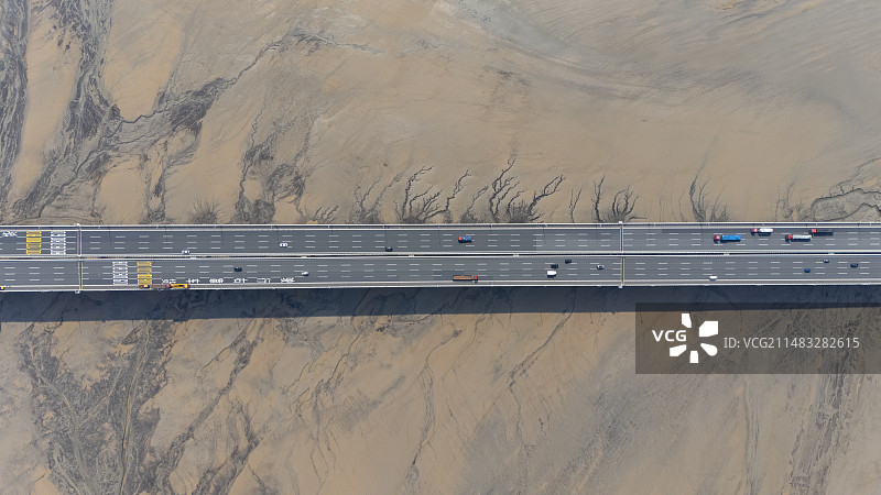 嘉绍大桥航拍钱塘江潮汐树航拍视角图片素材