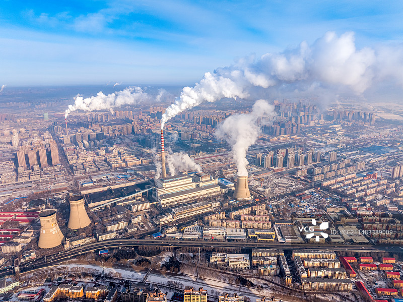 辽宁沈阳大东区热电厂航拍烟囱图片素材