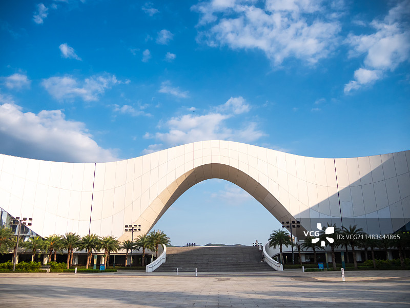 城市地标建筑与广场广西柳州科技馆正门广场图片素材