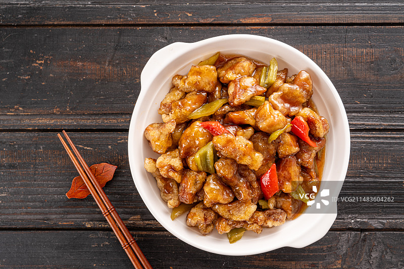 餐盘里的溜肉段图片素材