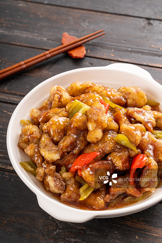 餐盘里的溜肉段图片素材