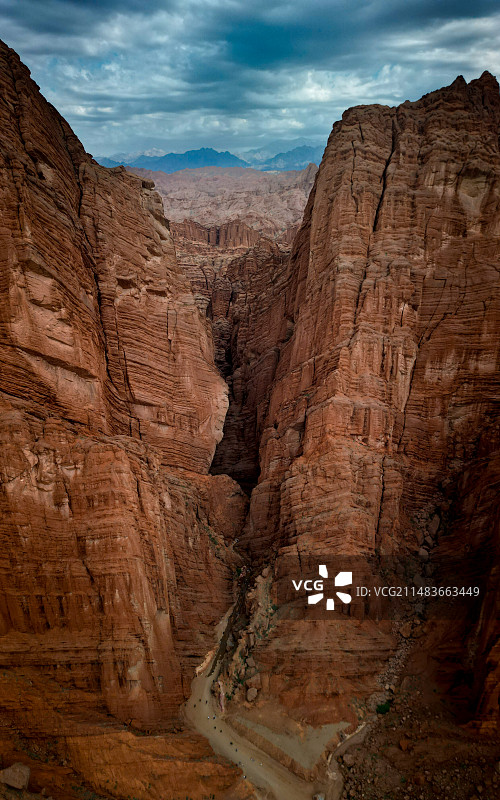 独库公路天山大峡谷图片素材