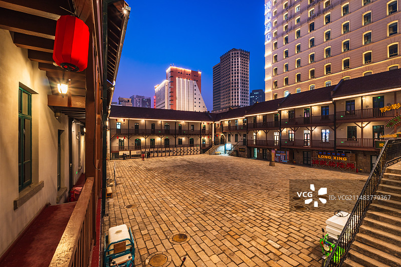 青岛市南大鲍岛百年里院——广兴里图片素材