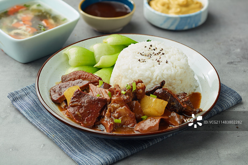 萝卜牛杂饭图片素材