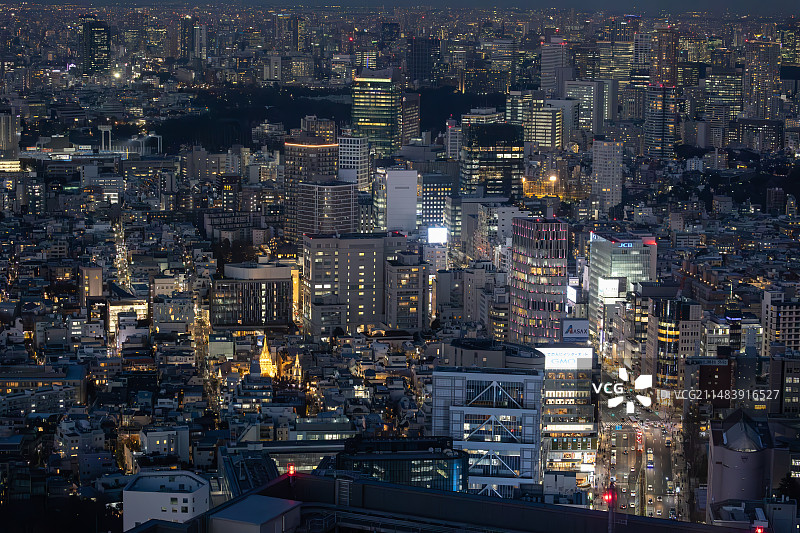 东京夜幕降临图片素材