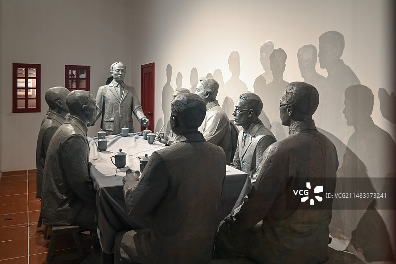 广东广州中国共产党第三次全国代表大会会址纪念馆人物雕像图片素材