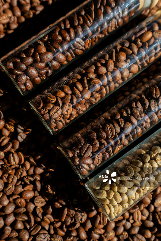 云南小粒咖啡豆图片素材