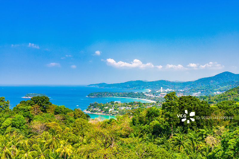 泰国普吉岛卡塔海滩（KATA BEACH）与卡伦海滩（KARON BEACH），卡伦观景台高视角图片素材