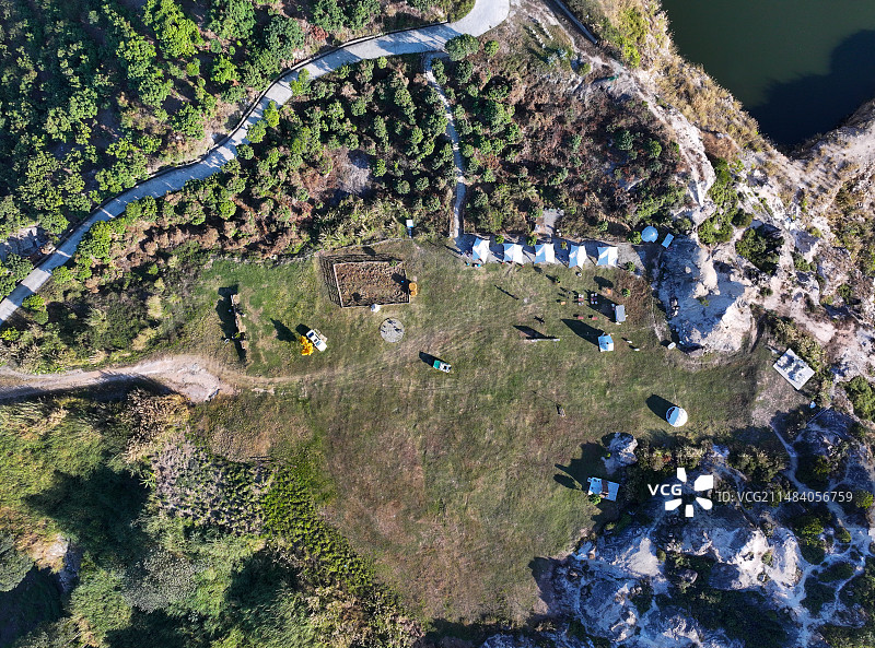 广东省东莞市厚街镇白石山采石场遗址航拍图片素材