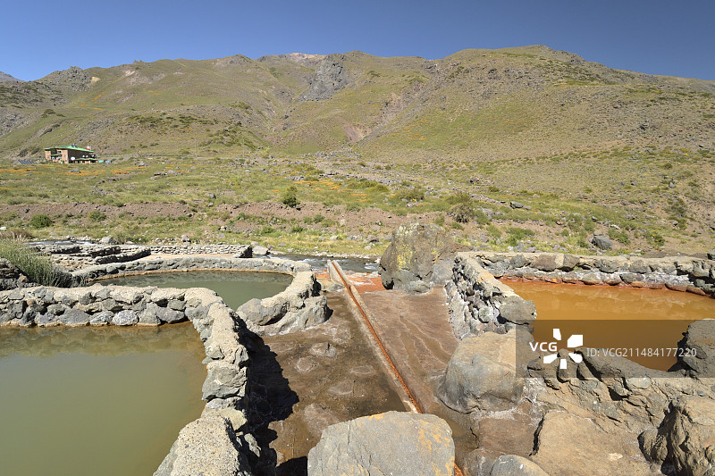 智利马乌莱地区安第斯山脉特诺河谷圣佩德罗温泉浴场图片素材