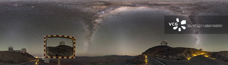 拉西拉天文台的360度银河全景图片素材