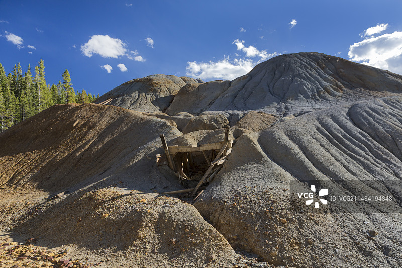 美国科罗拉多州莱德维尔的废弃矿井图片素材