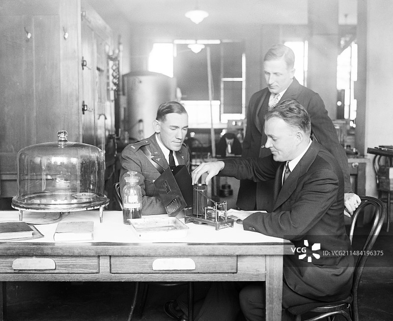 飞机气压记录仪，1927年图片素材