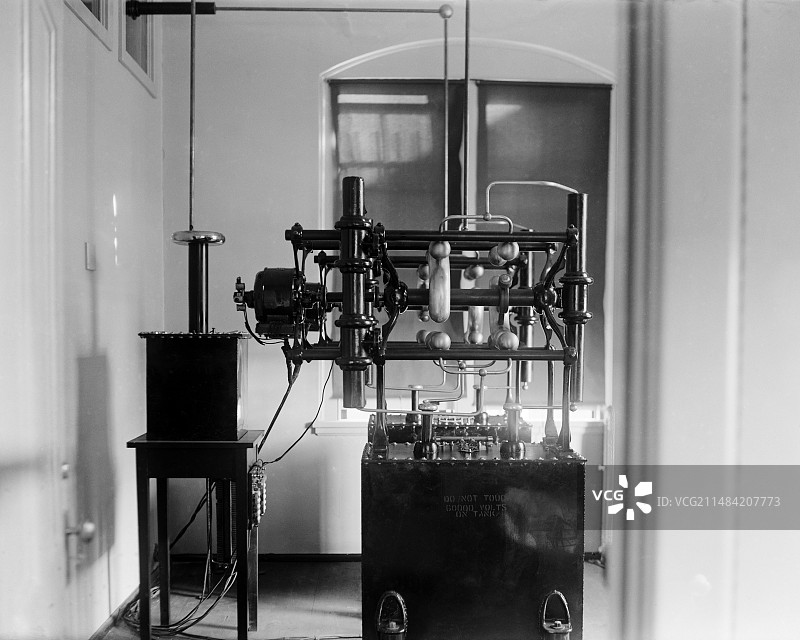20世纪20年代的医院X射线设备图片素材