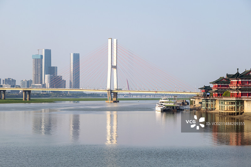 南昌市八一大桥的不同角度图片素材