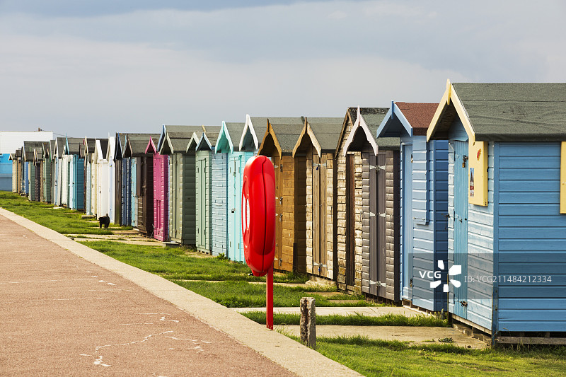 英国埃塞克斯郡布莱特灵西的海滩小屋图片素材