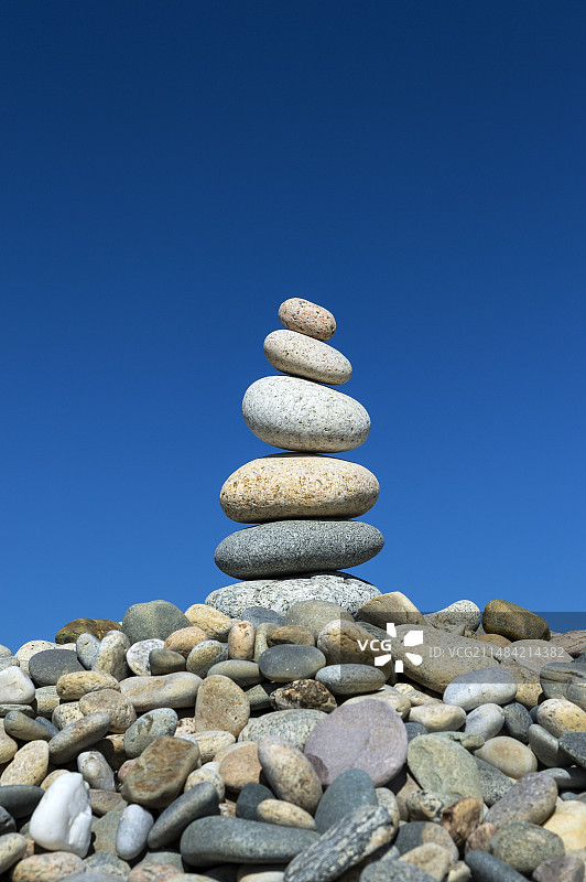 美国斯托诺尔海滩的石堆图片素材