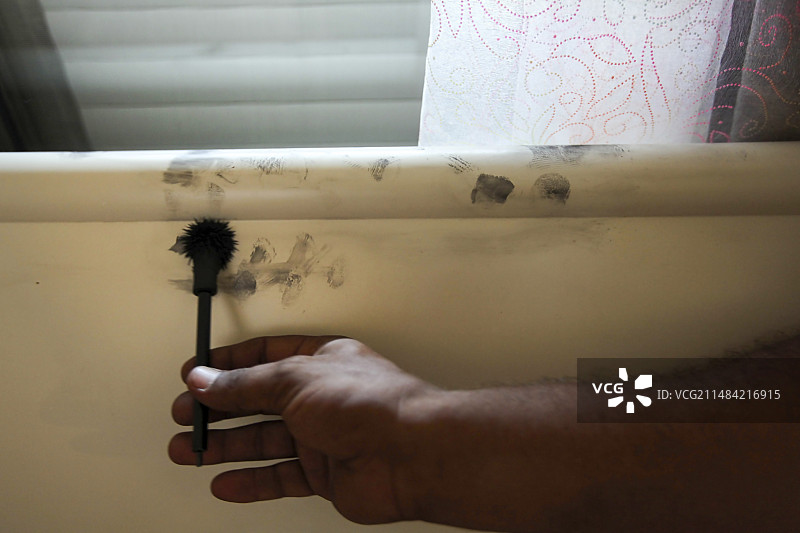 犯罪现场提取指纹图片素材