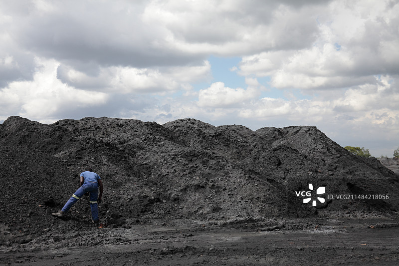 在南非寻找燃料图片素材