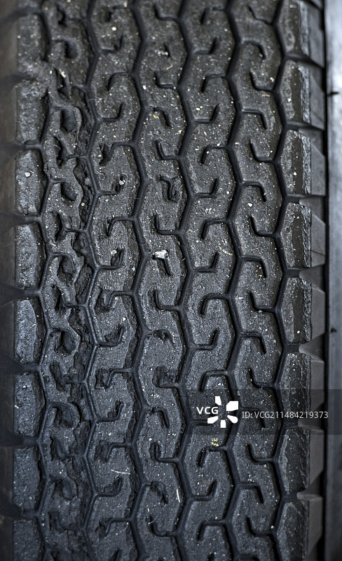 赛车轮胎磨损不均图片素材