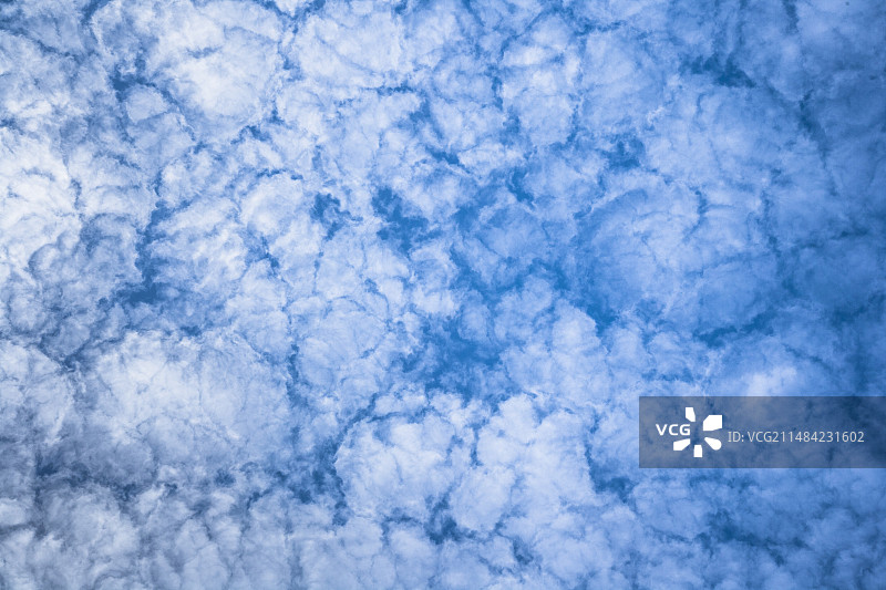蓝天上的云图片素材