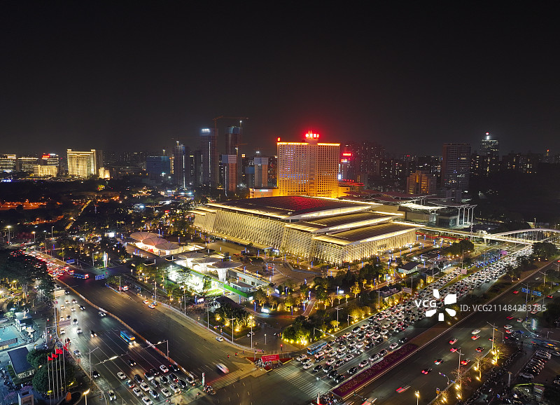 广东省东莞市地标民盈国贸中心环球经贸中心CBD夜景航拍图片素材