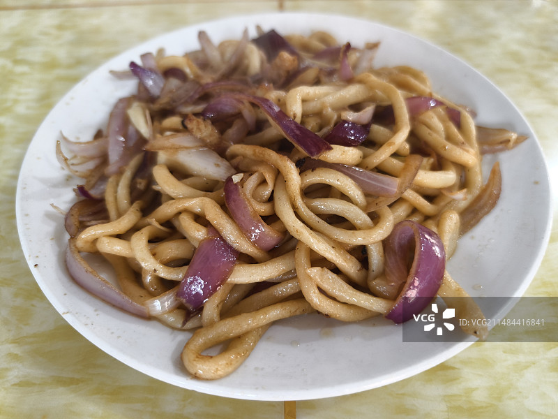 河北山海关美食肉丝炒一条面图片素材